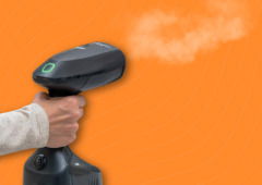 Passar roupa sem estresse: passadeira a vapor Oster com 46% OFF